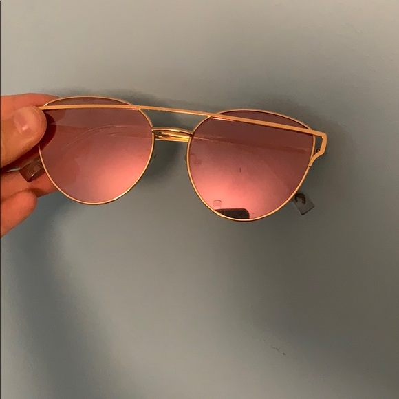Sunglasses - Picture 1 of 1